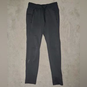 AMERICAN EAGLE, MEN’S JOGGERS, GRAY, XS, ZIPPERS, POCKETS, STRING, GOOD CONDTION